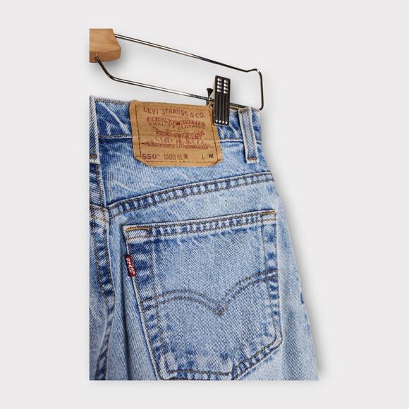 Vintage Levis 550 Relaxed Tapered Jeans Light Wash Made in USA Size 7 Medium - Picture 5 of 6